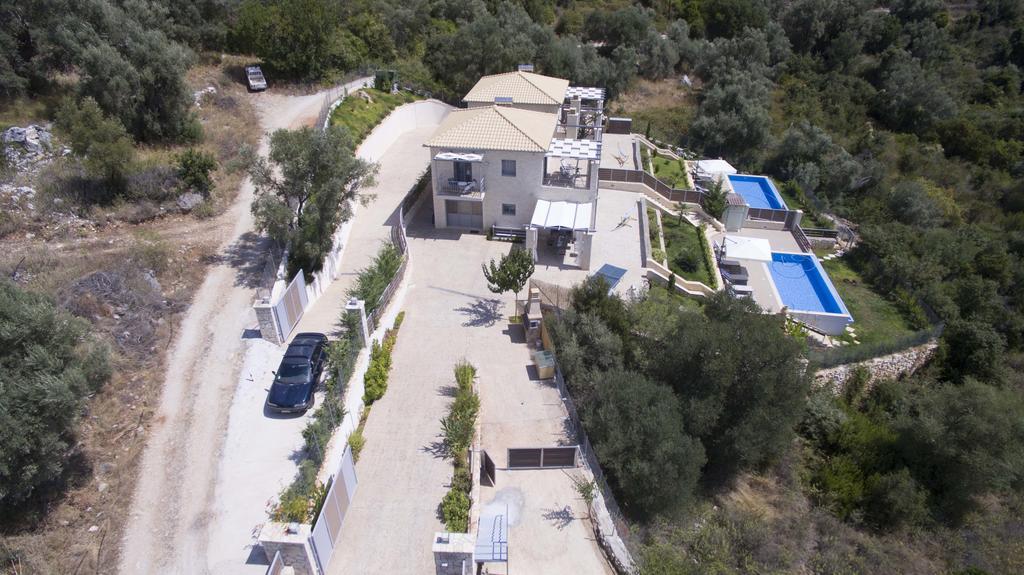Ionian Diamond Villas Mikros Gialos Extérieur photo